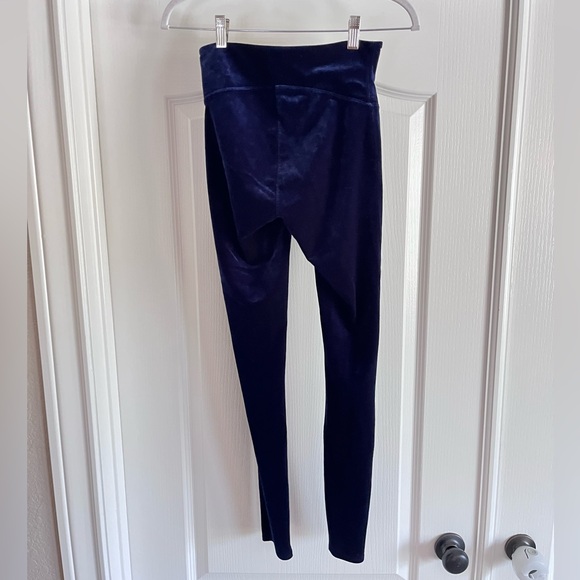SPANX Blue Velvet High Waisted Leggings (s) - Picture 5 of 5